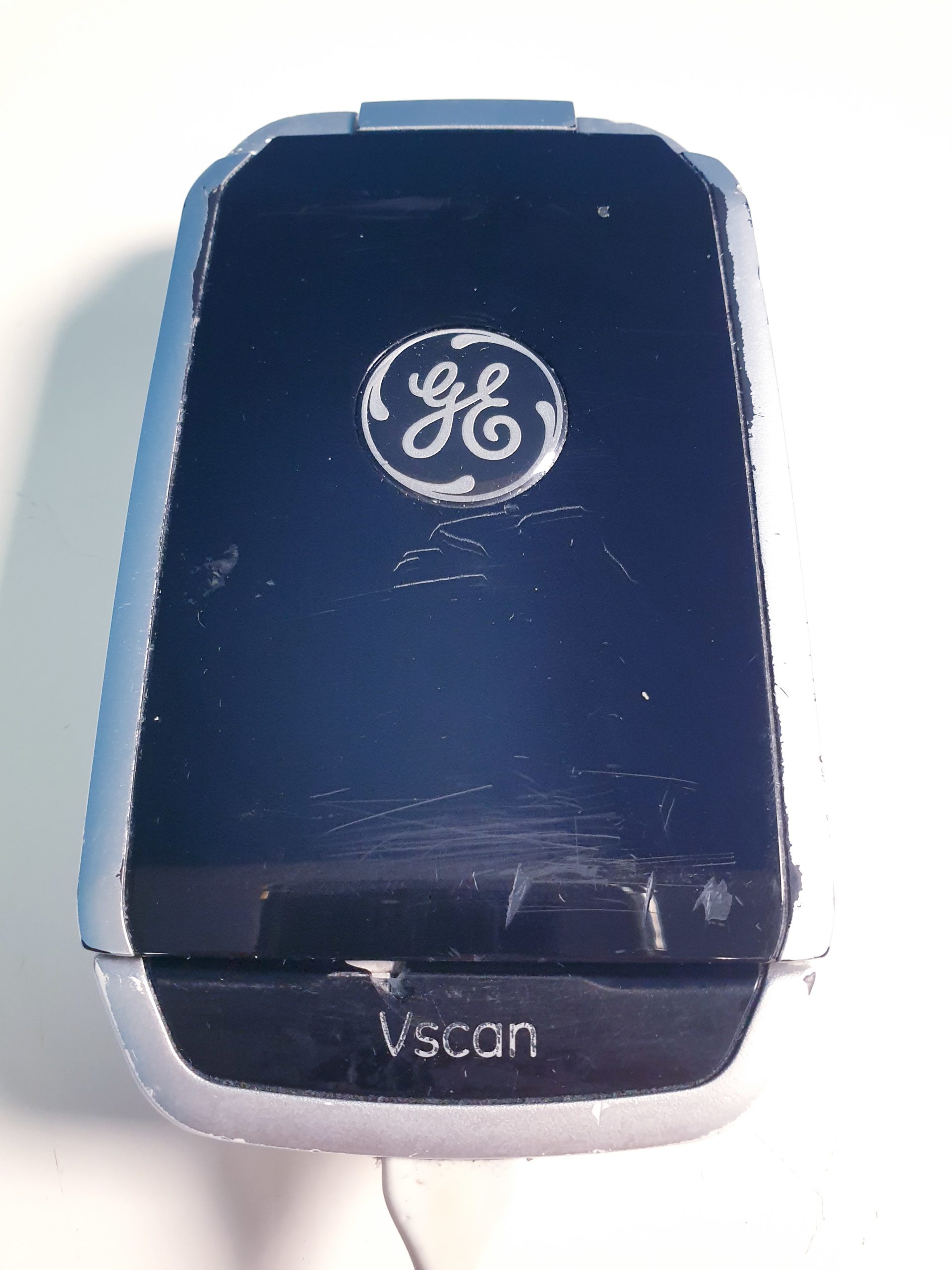 GE Vscan Portable Ultrasound w Single Probe – defekt thumbnail 7
