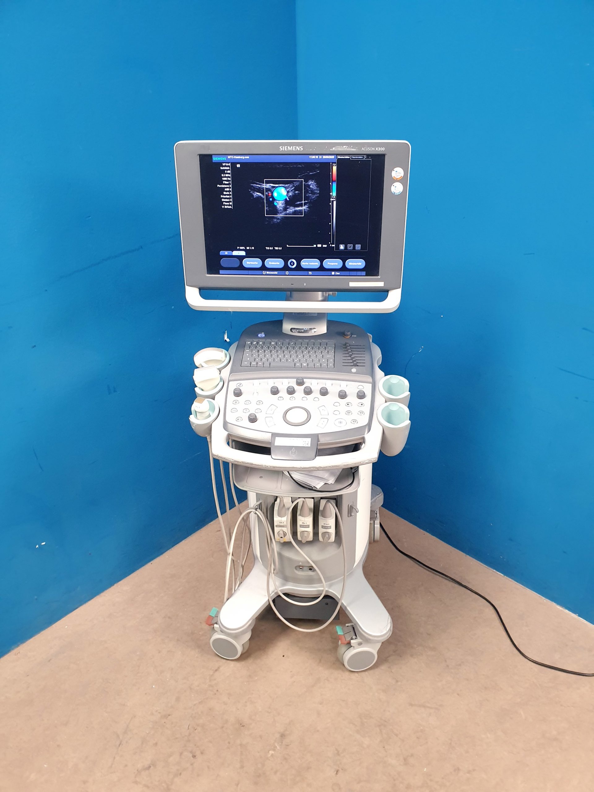 Siemens Accuson X300 + C6-2 + VF10-5 + P5-1 Kardio — image 1 of 16