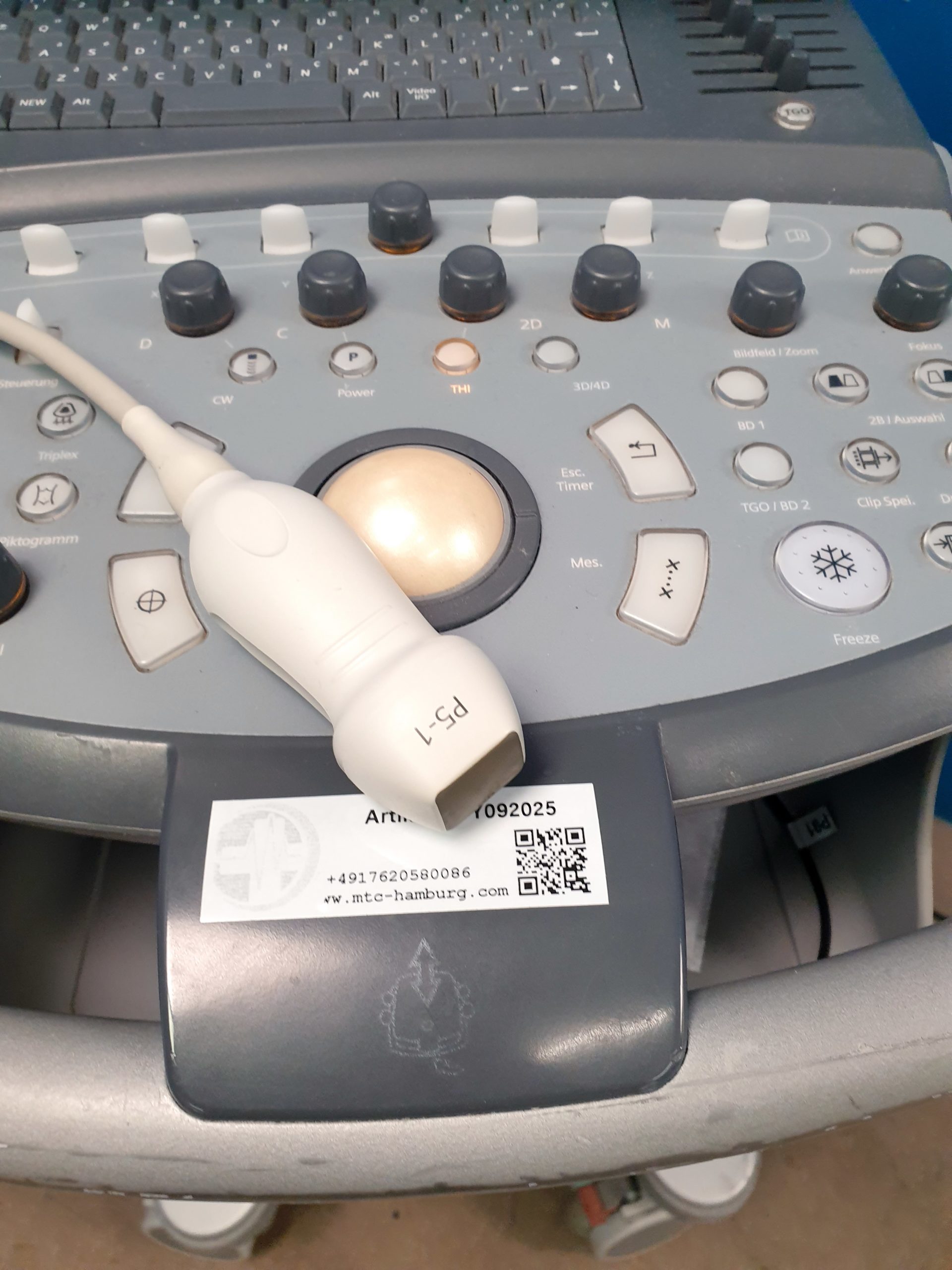 Siemens Accuson X300 + C6-2 + VF10-5 + P5-1 Kardio thumbnail 9