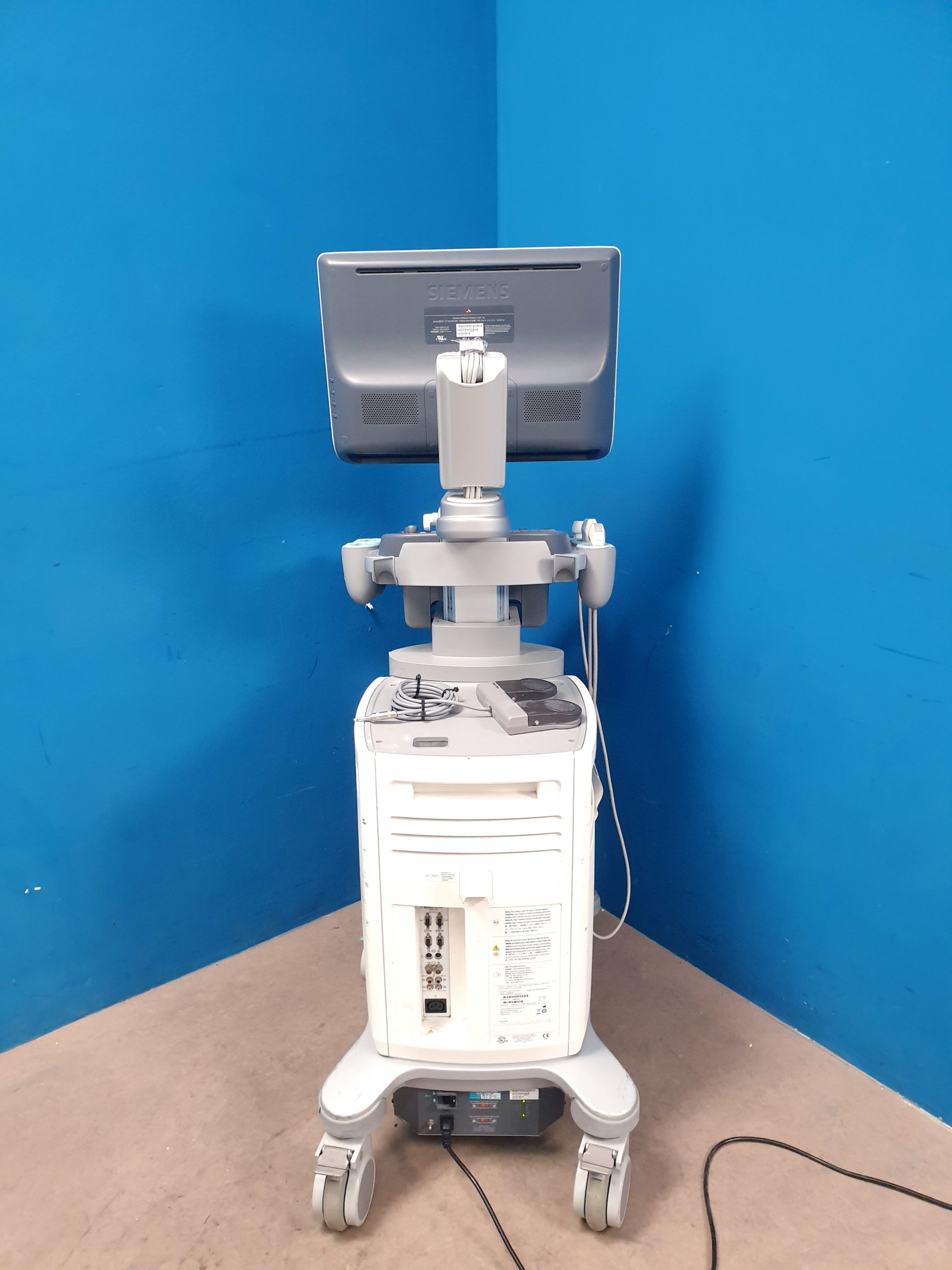Siemens Accuson X300 + C6-2 + VF10-5 + P5-1 Kardio thumbnail 16
