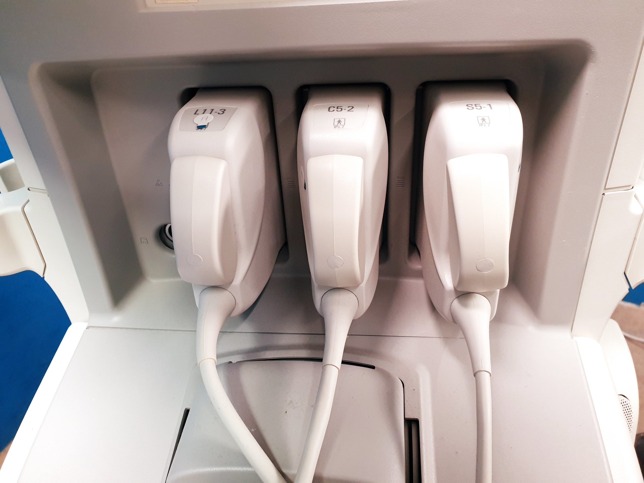 Philips iE33 – IE33 + S5-1 Echo + L11-3 Linear Sonde + C5-2 Konvex – Kardiomaschine – Kardio Ultraschallgerät thumbnail 5