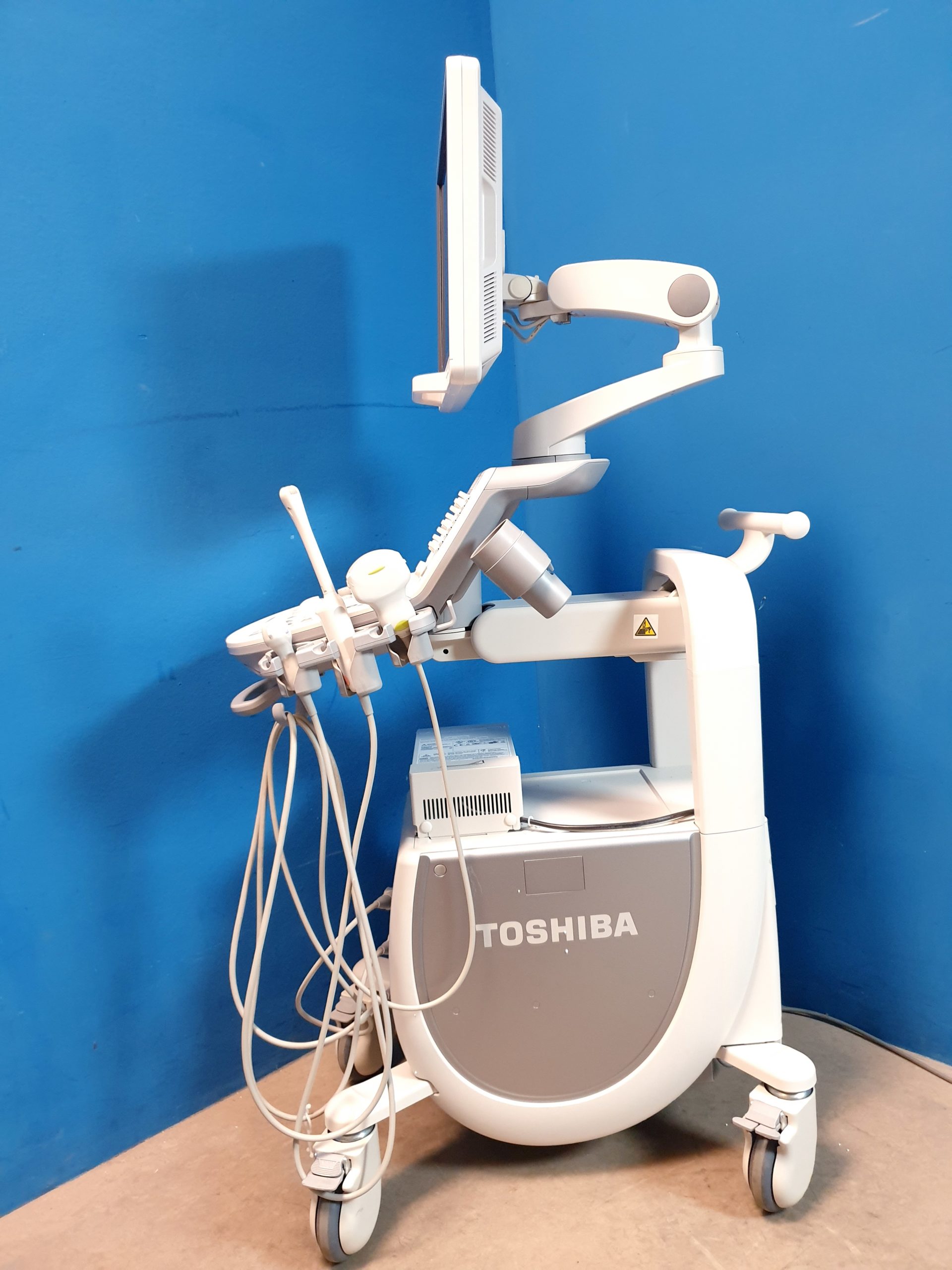 Toshiba TUS-X200 Xario 200 + 6C1 + 11C3 + 18L7 Konvex Linear Endovaginal – DOM2015 thumbnail 16