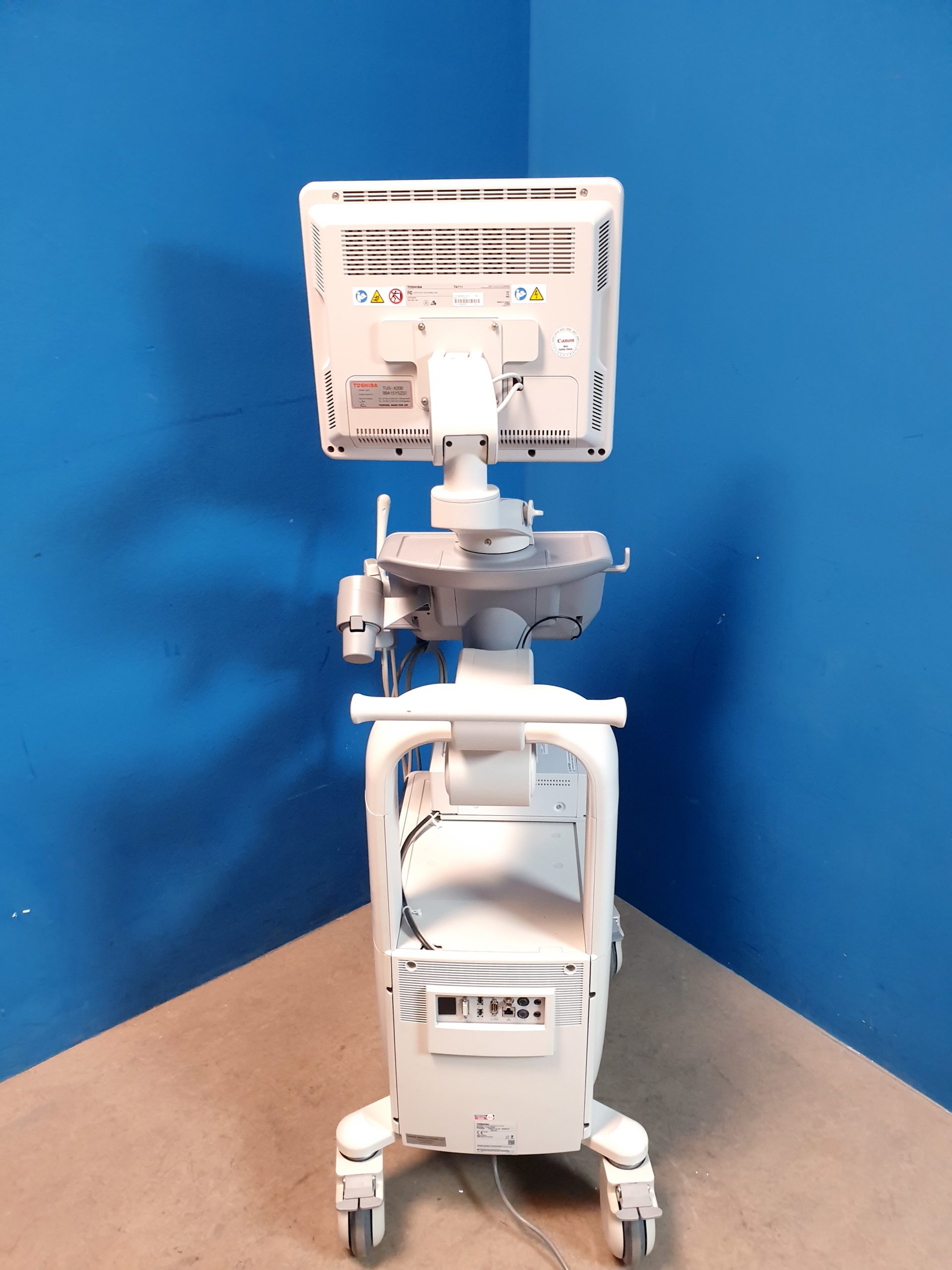Toshiba TUS-X200 Xario 200 + 6C1 + 11C3 + 18L7 Konvex Linear Endovaginal – DOM2015 thumbnail 18