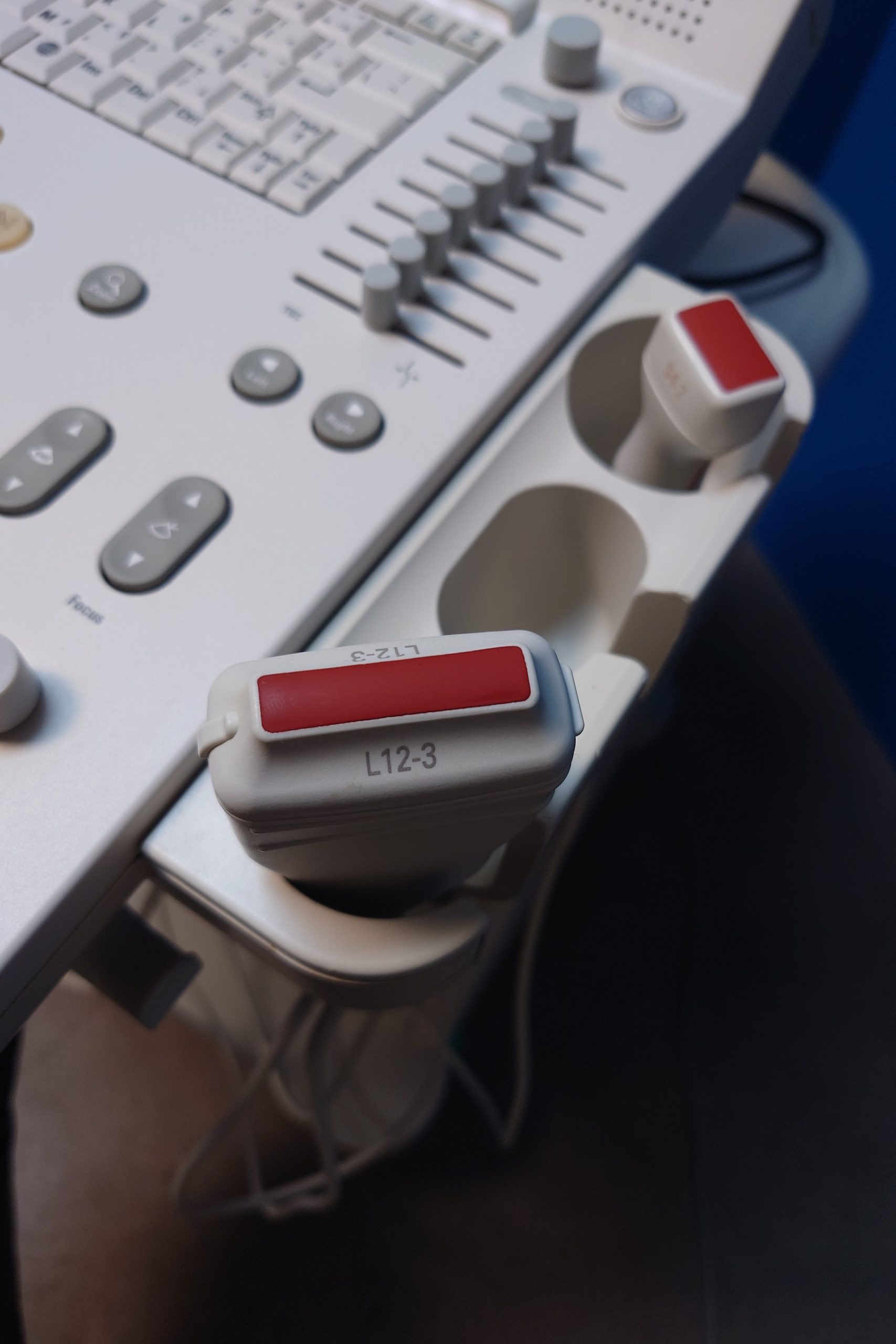 Philips HD7XE // HD 7 XE // HD7 XE – L12-3 + C6-3 + S4-2 Kardiomaschine DOM2010 thumbnail 4