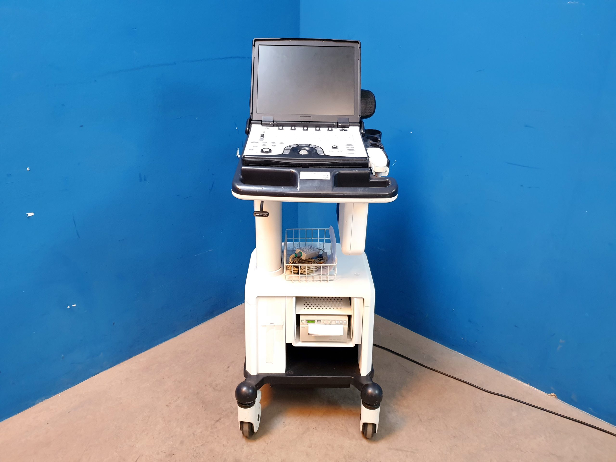 GE Logiq E Ultraschallgerät Defekt — image 1 of 11