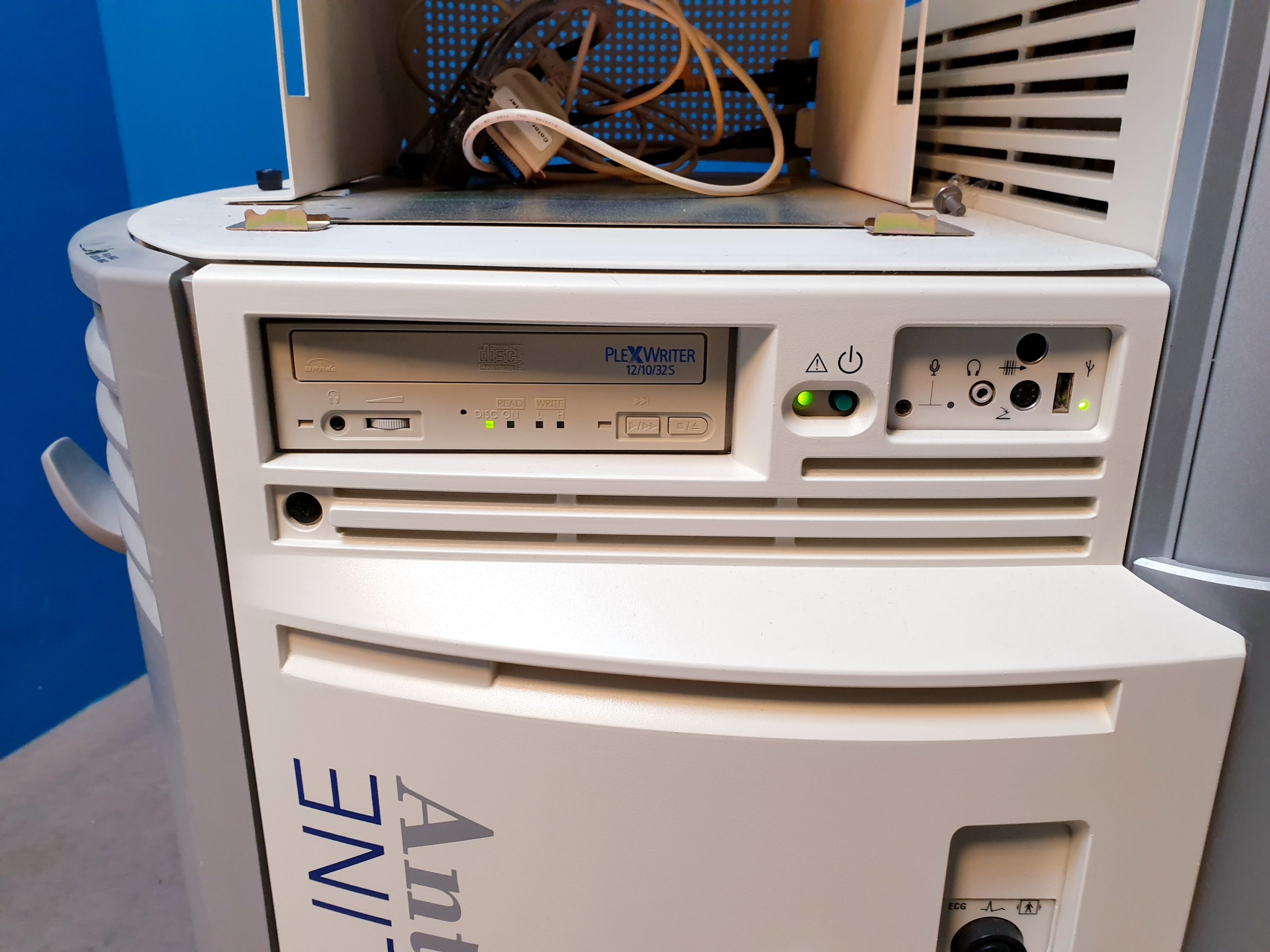 Siemens SONOLINE ANTARES Ultraschallgerät – defekt thumbnail 11