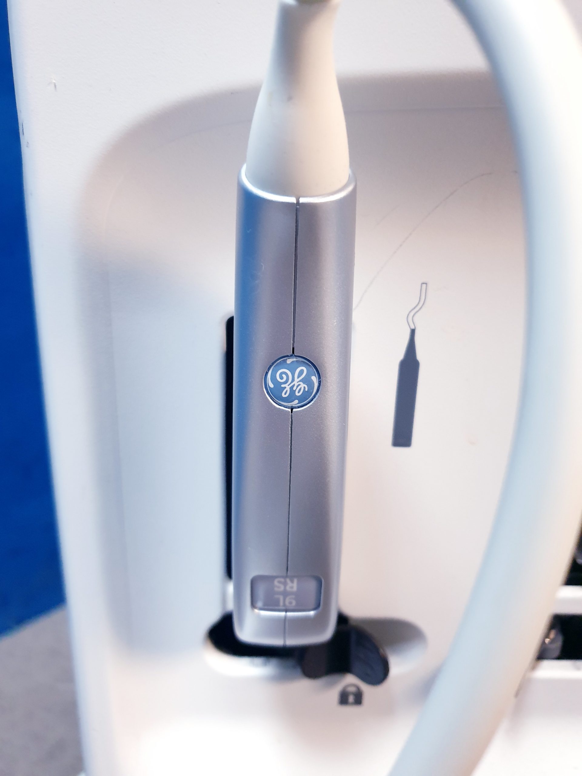GE Vivid S6 S 6 Ultraschallgerät – Farbdoppler + 9L Linear Sonde Anschlüsse sind defekt thumbnail 16