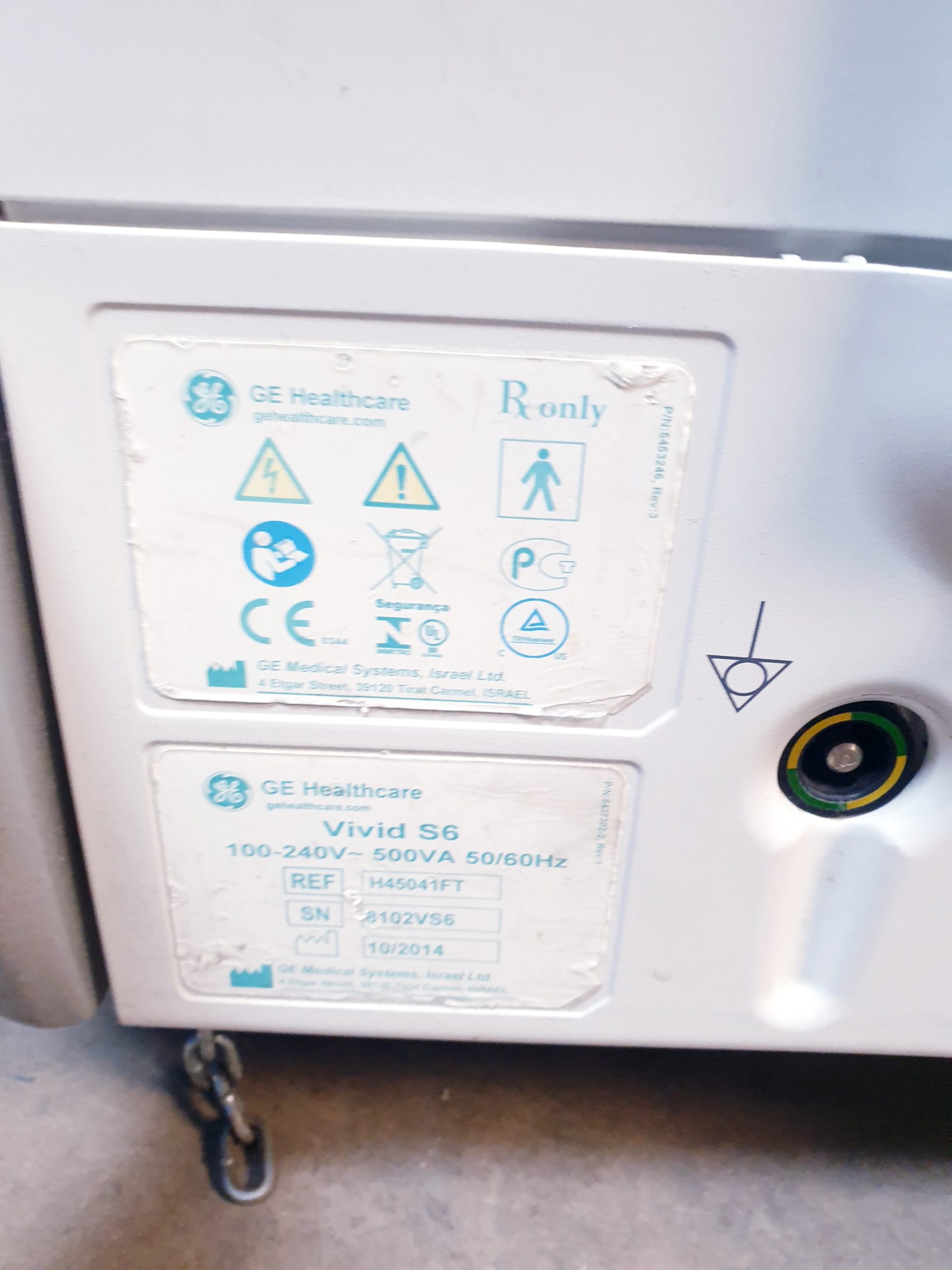GE Vivid S6 S 6 Ultraschallgerät – Farbdoppler + 9L Linear Sonde Anschlüsse sind defekt thumbnail 19