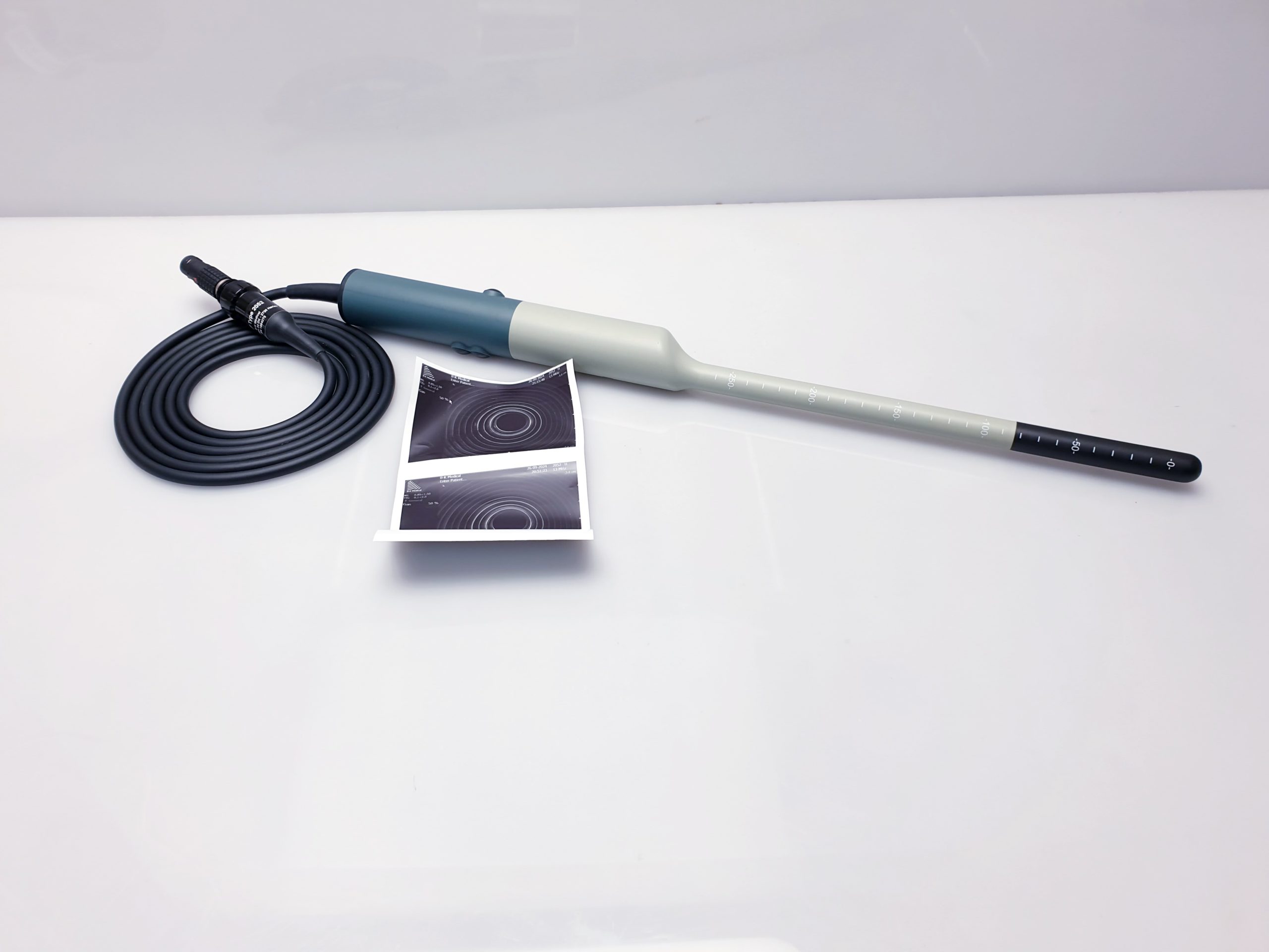 BK MEDICAL 2052 Endokavitäre Sonde — image 1 of 8