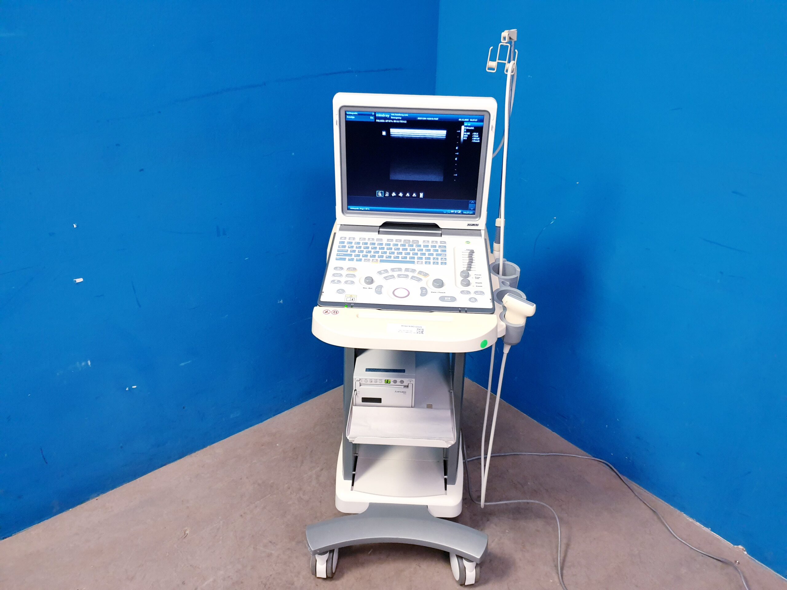 Mindray DP-50 DP50 mit 75L53EA Linear Sonde – auf Trolley — image 1 of 12