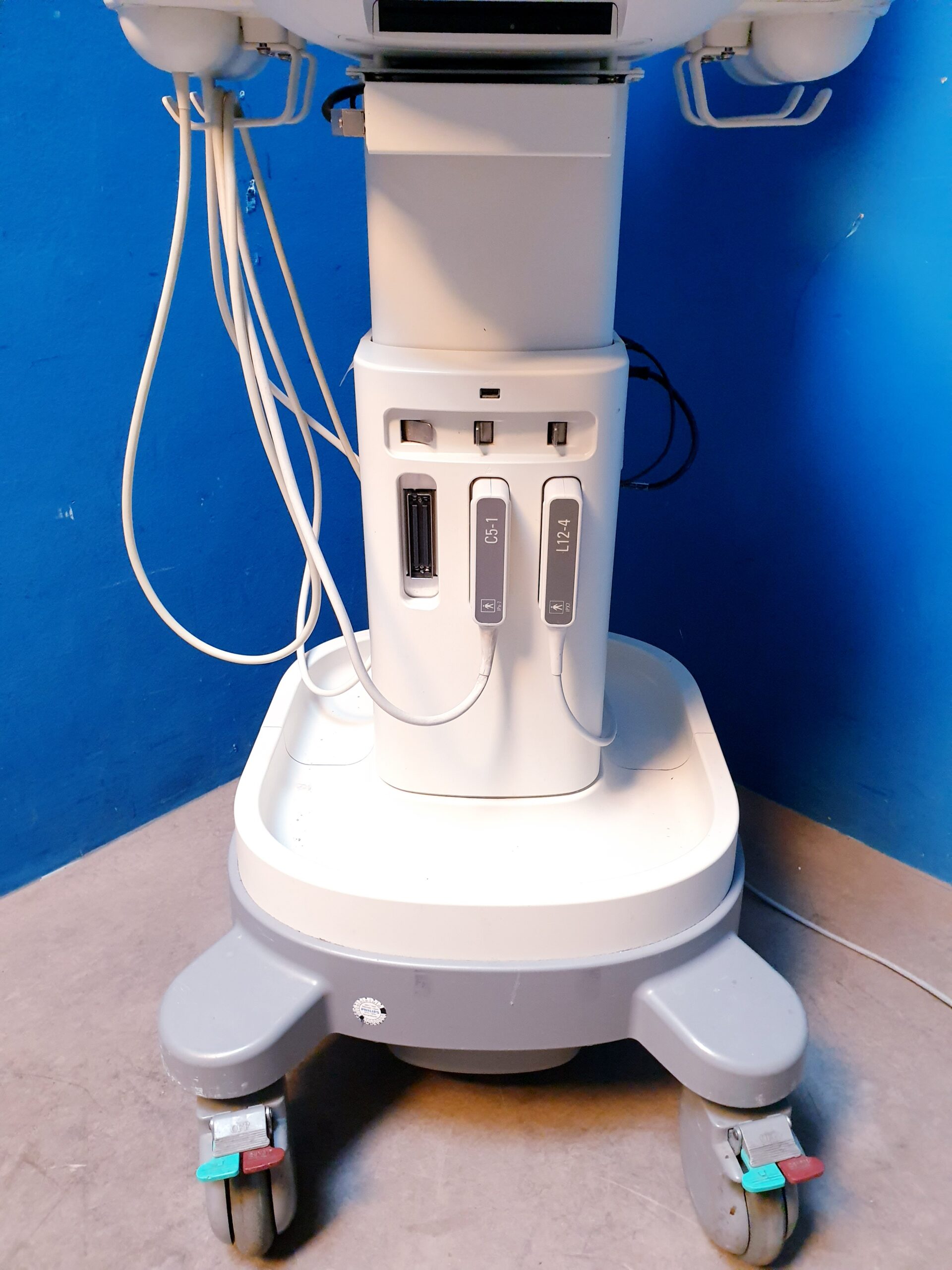 Philips Epiq Farbdoppler + C5-1 + L12-4 – dom 2017 thumbnail 3