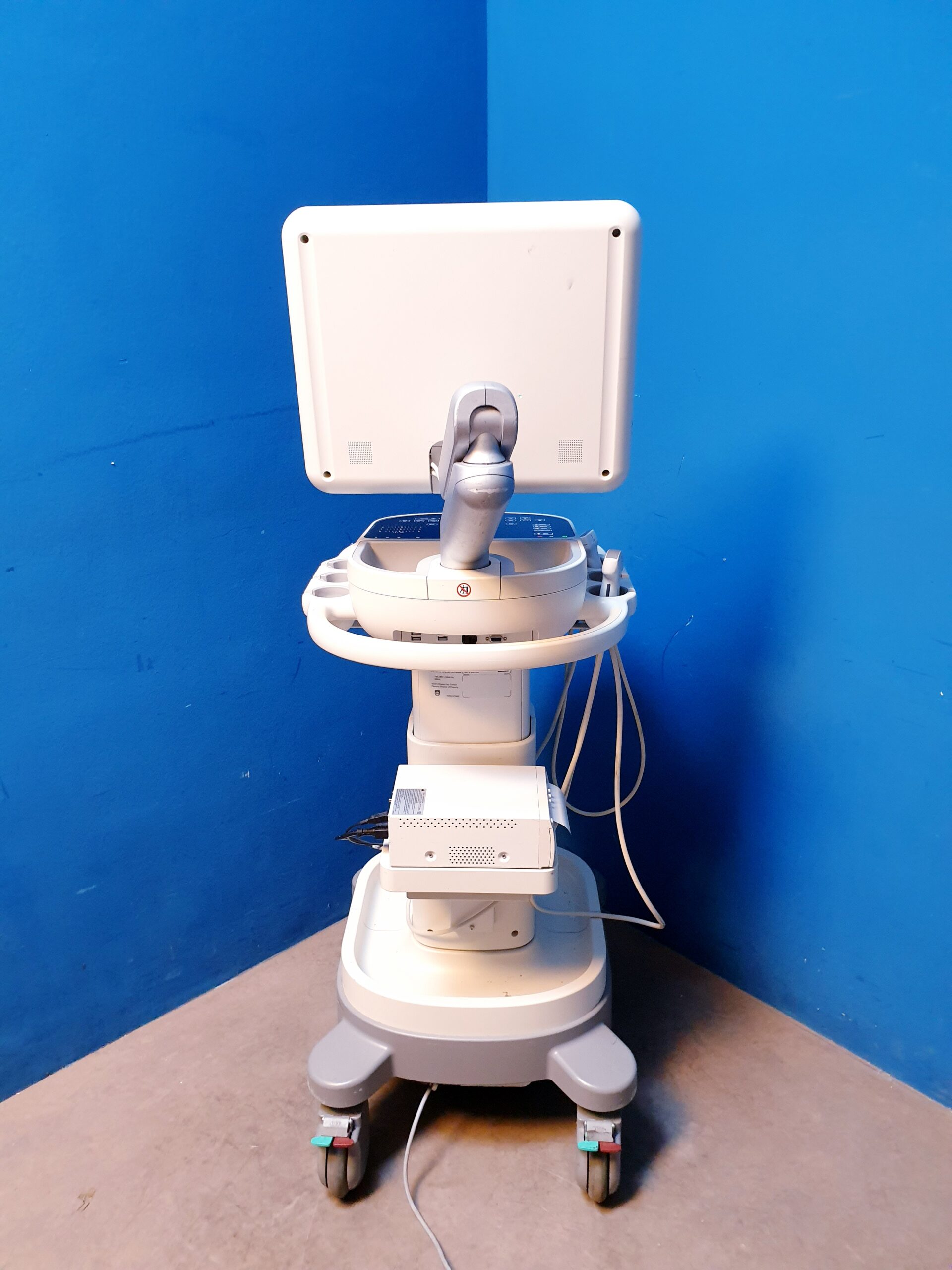 Philips Epiq Farbdoppler + C5-1 + L12-4 – dom 2017 thumbnail 7