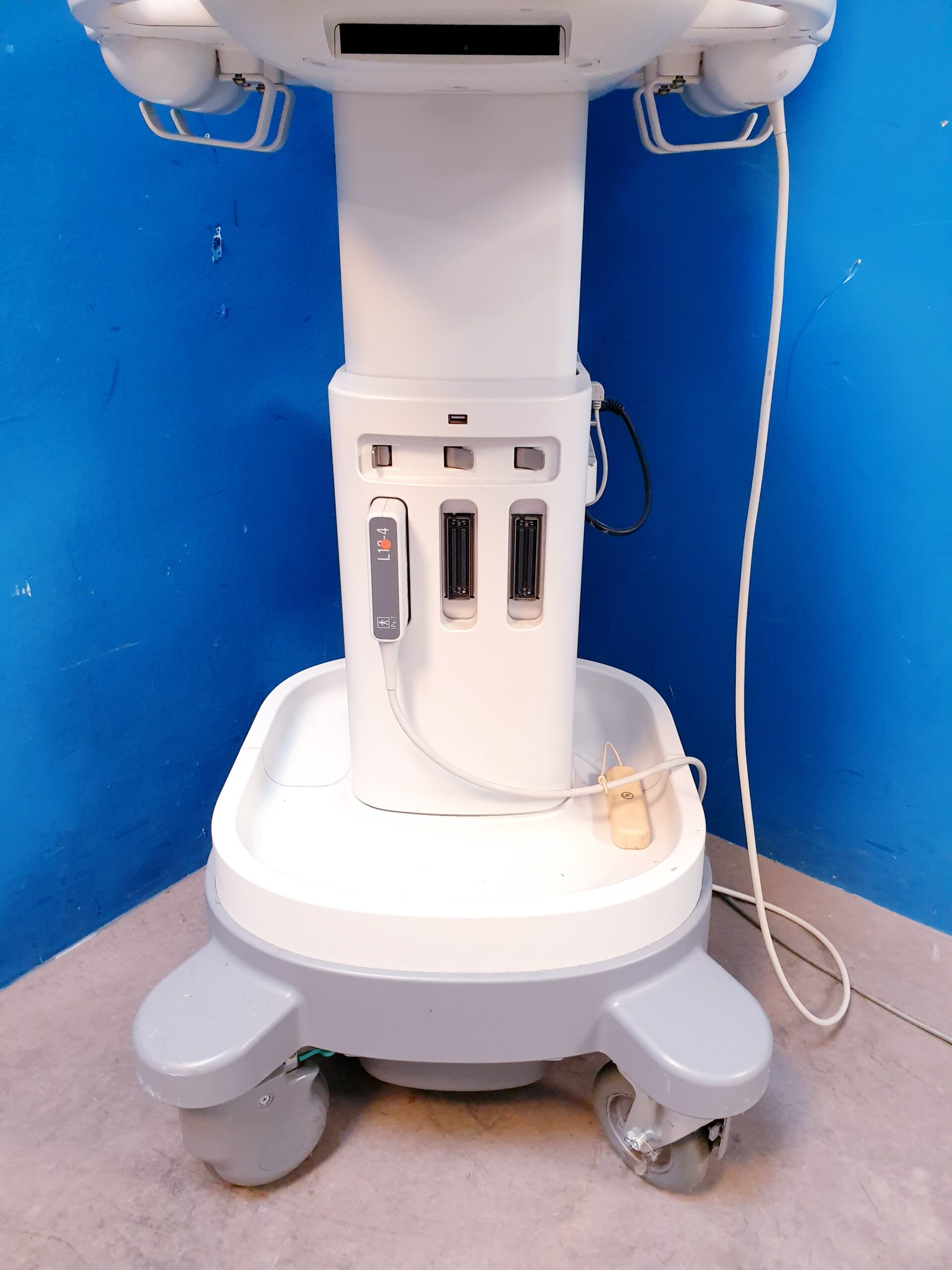 Philips Sparq Farbdoppler + L12-4 Linear Sonde thumbnail 6