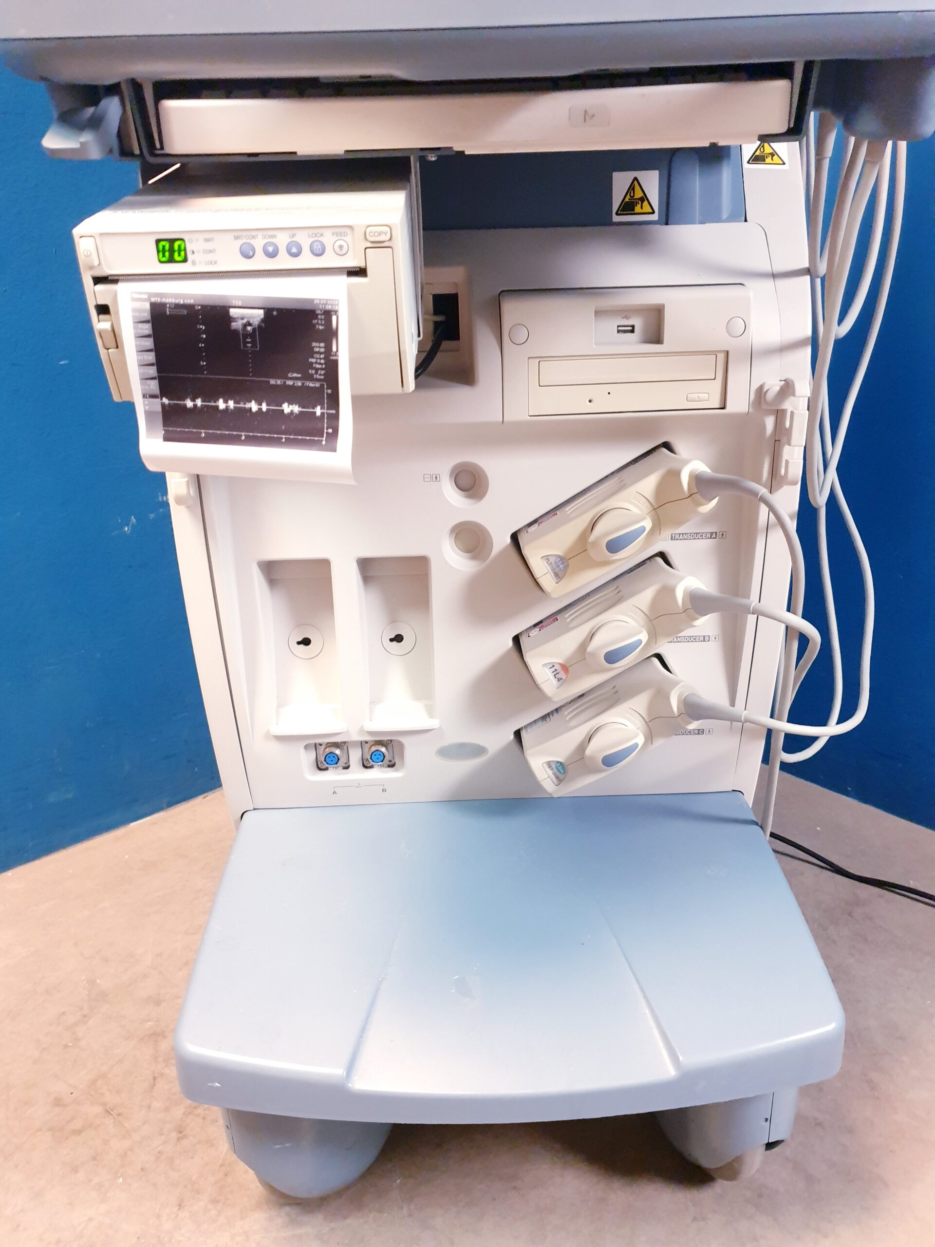 Toshiba SSA-680A Xario XG Farbdoppler + PLT-1204BT + PLT-1704SBT +PST-25BT – thumbnail 19