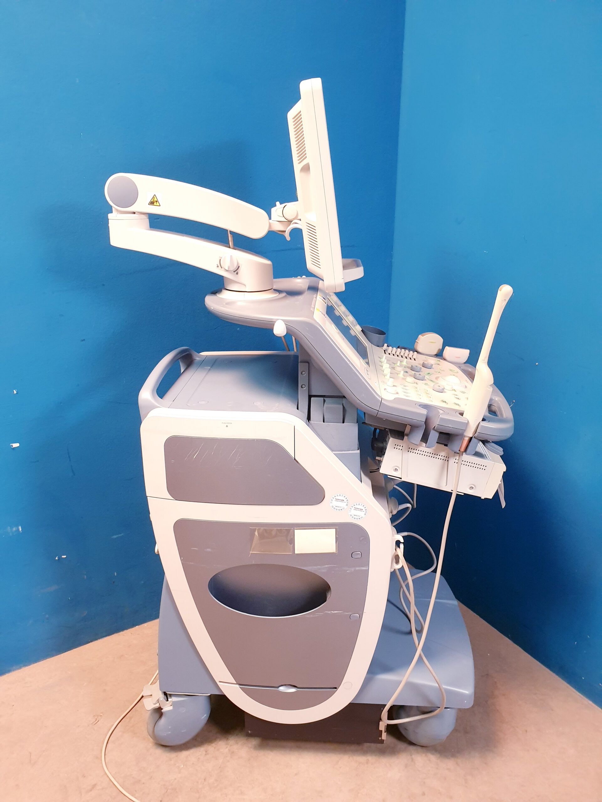 Toshiba SSA-680A Xario XG Farbdoppler + PVT-375BT +PLT-805AT + PVT-661VT thumbnail 8