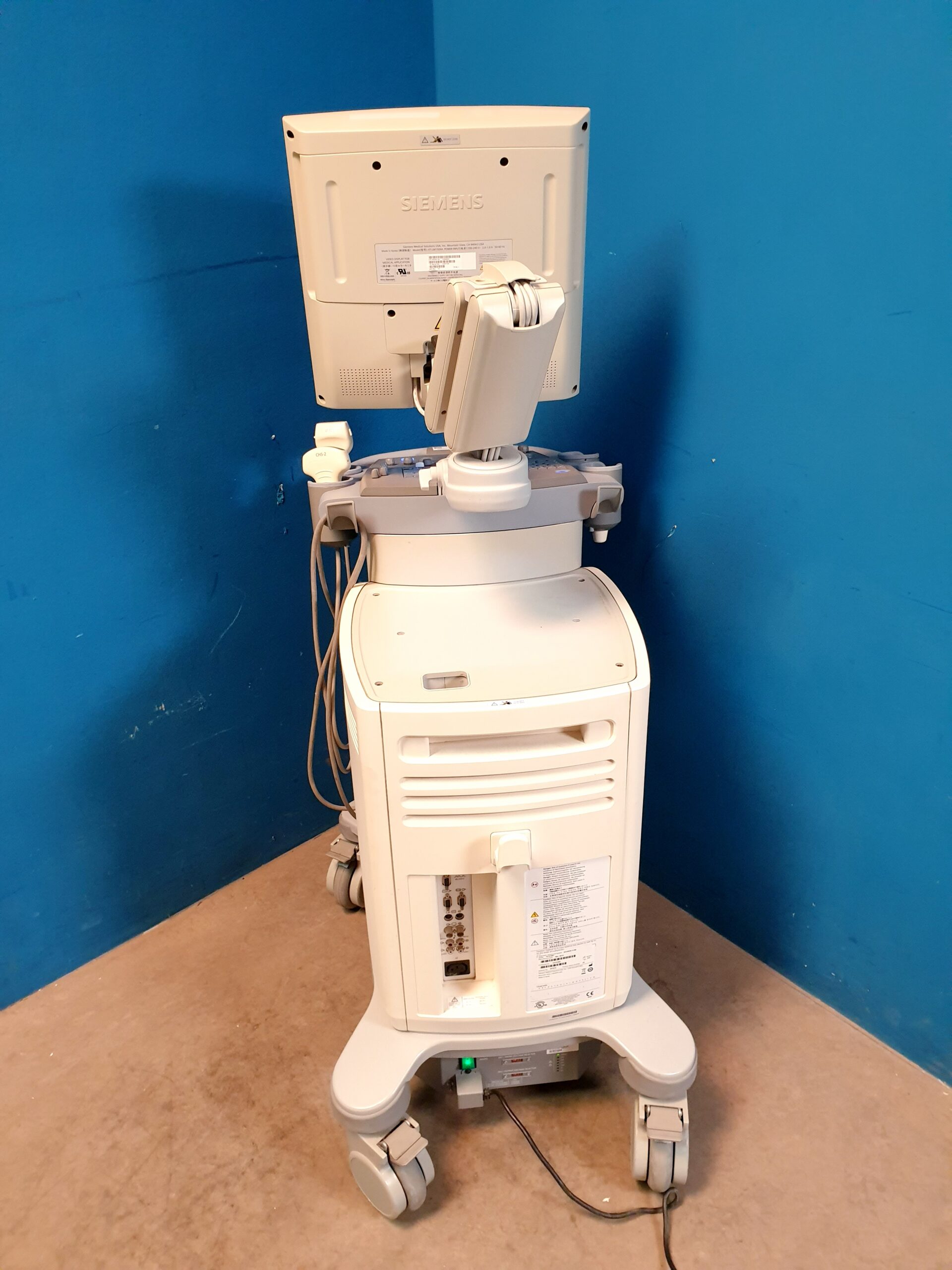 Siemens X150 X 150 + CH5-2 Konvex + VF10-5 Linearsonde thumbnail 9