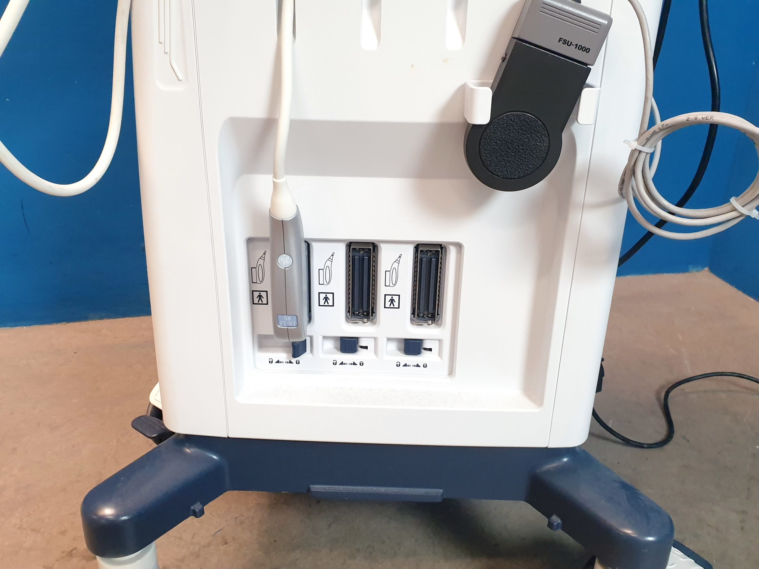 GE Logiq V5 Expert Ultraschallgerät + L6-12 RS Linear Sonde DOM 2016 thumbnail 6