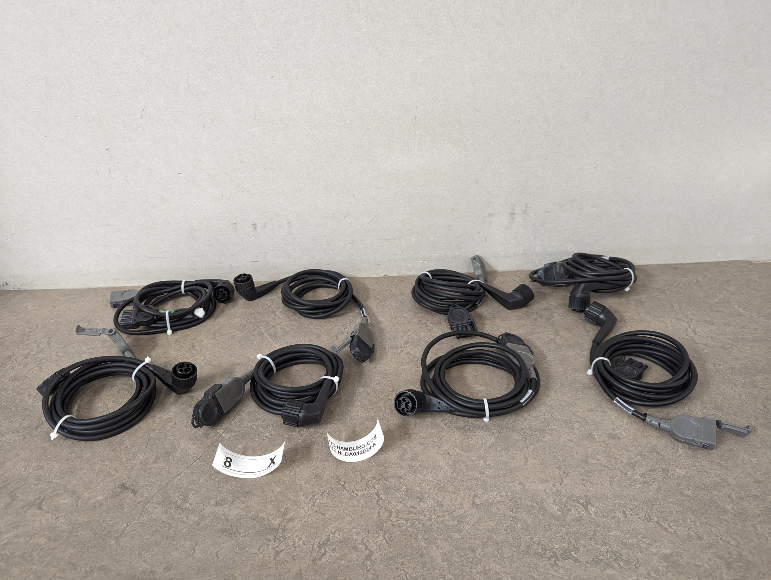 Physio-Control REF 3006570-007 LIFEPAK 15 QUIK-COMBO Therapy Cable — image 1 of 10
