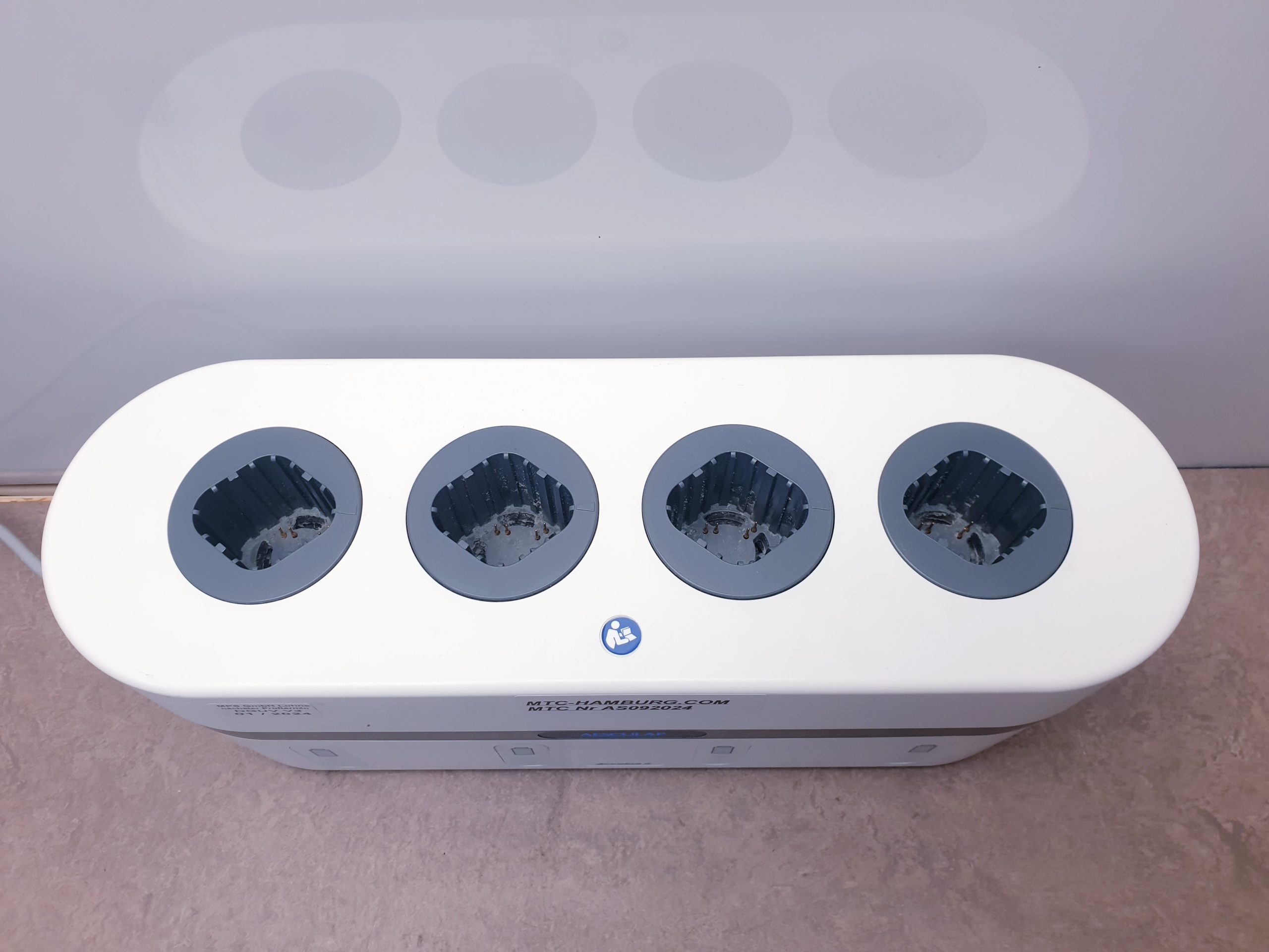 Aesculap Acculan GA677 Battery Charger 3Ti Batterie Ladegerät — image 1 of 2