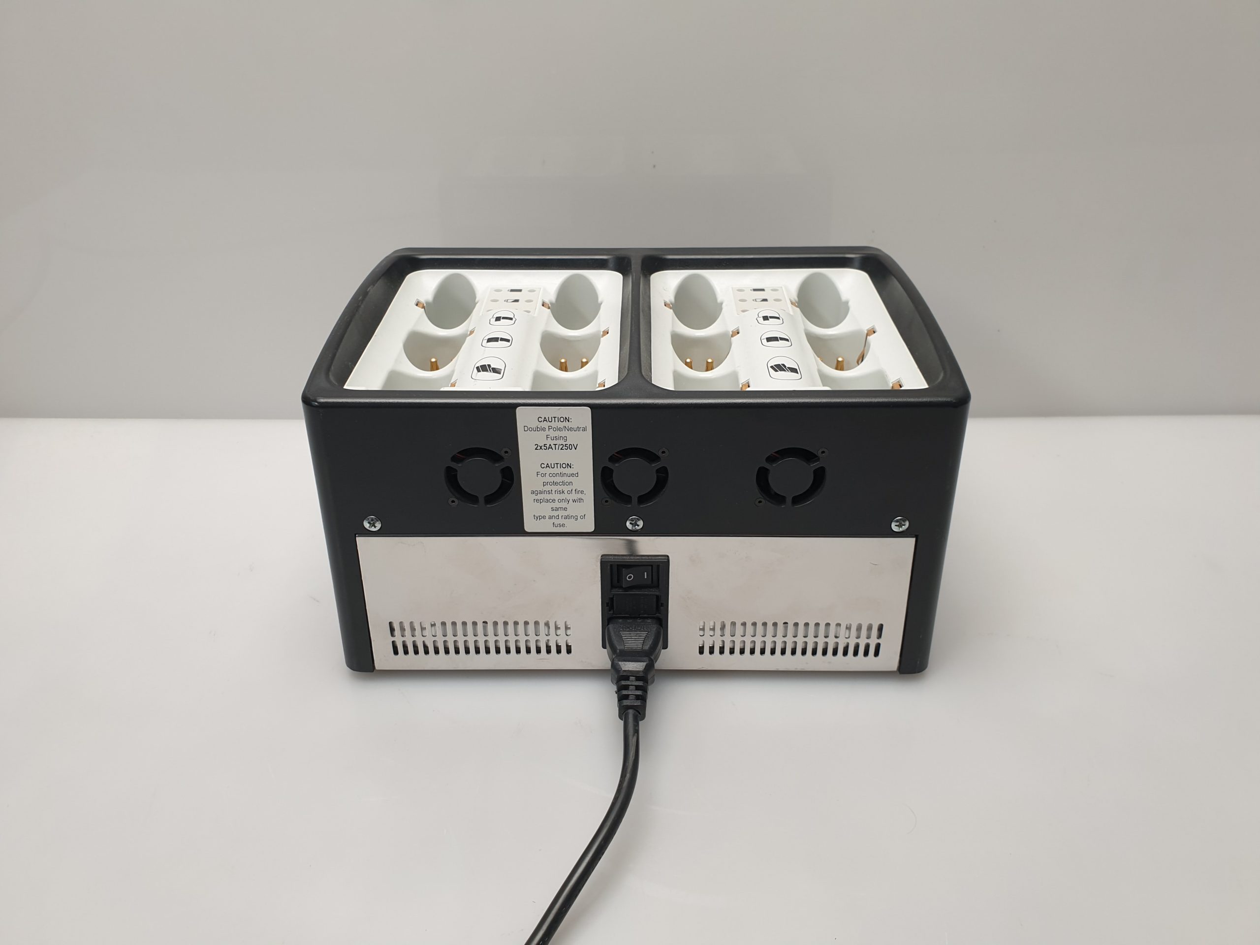Synthes Universal 530-601 Batterieladegerät thumbnail 4