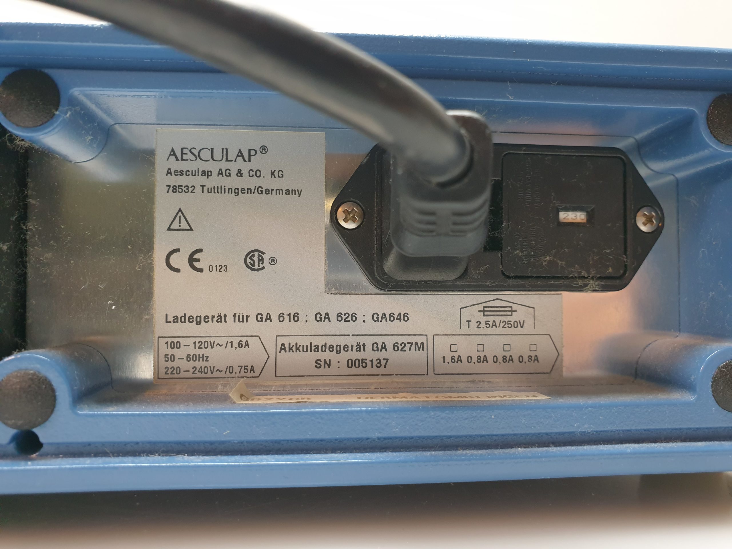 Aesculap Akkuladegerät GA 627M thumbnail 9