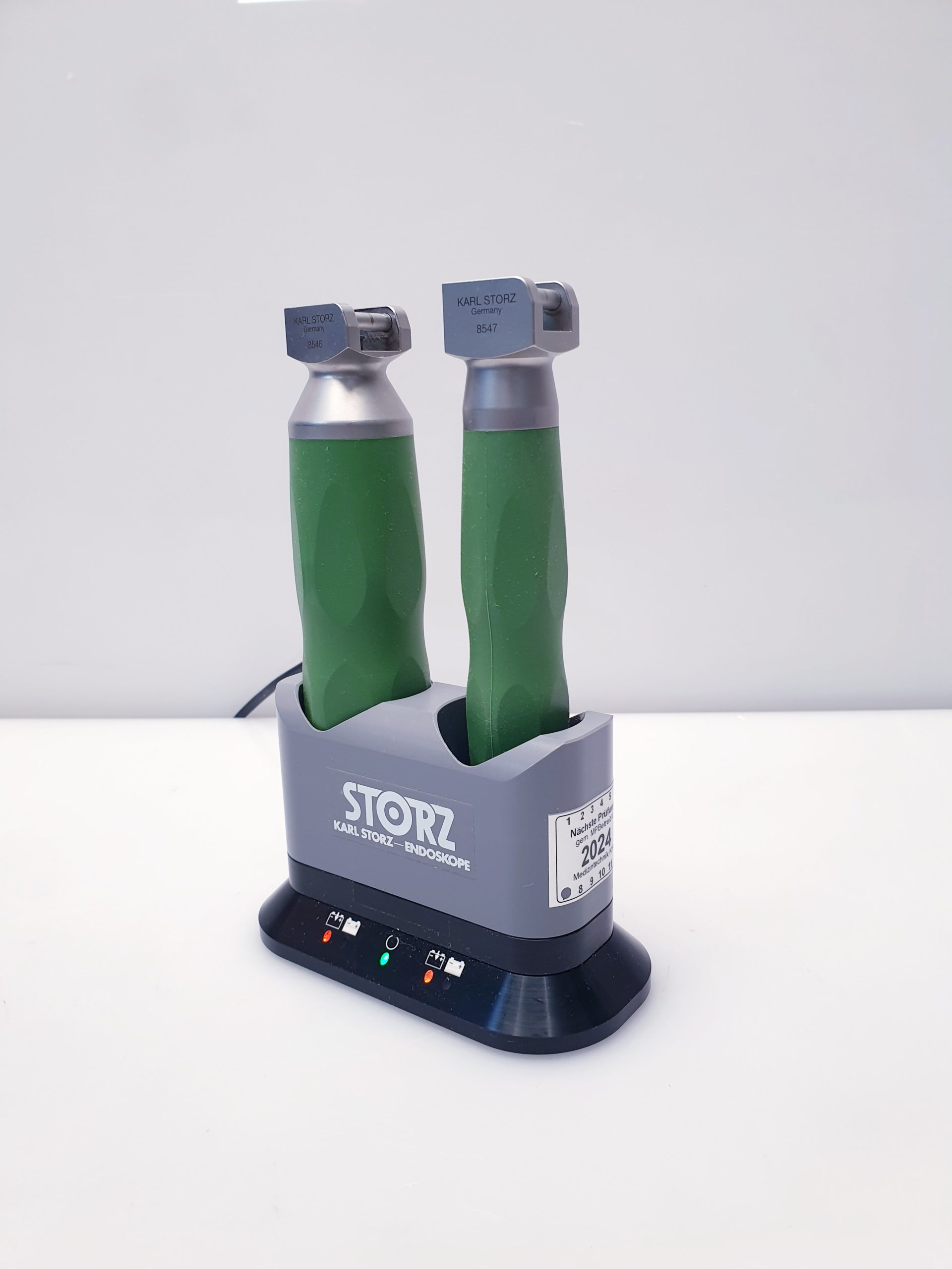Karl Storz 8547 Laryngoskop + 8546LE1 Ladestation — image 1 of 14