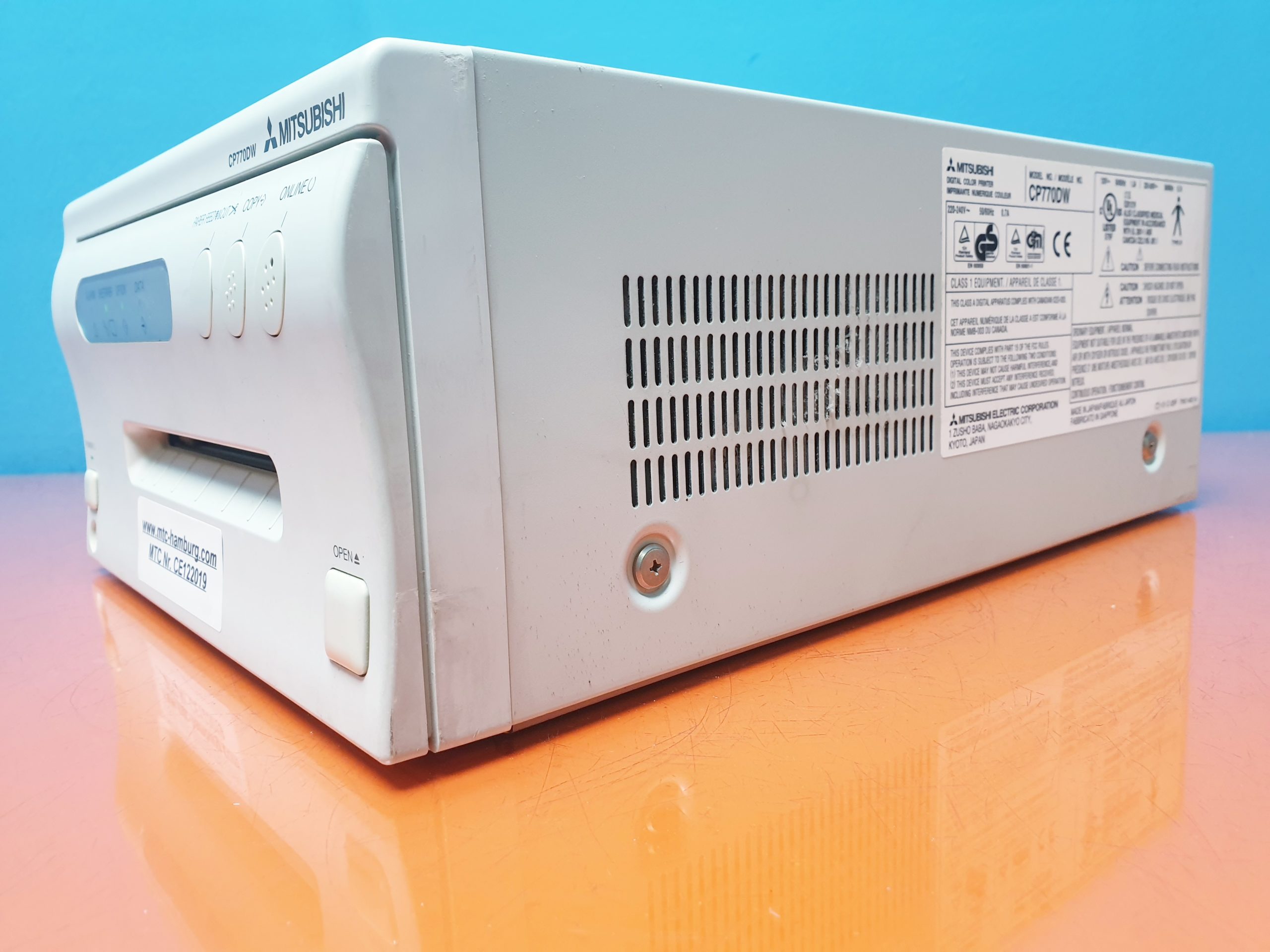 Mitsubishi CP770DW Digital Color Printer thumbnail 2