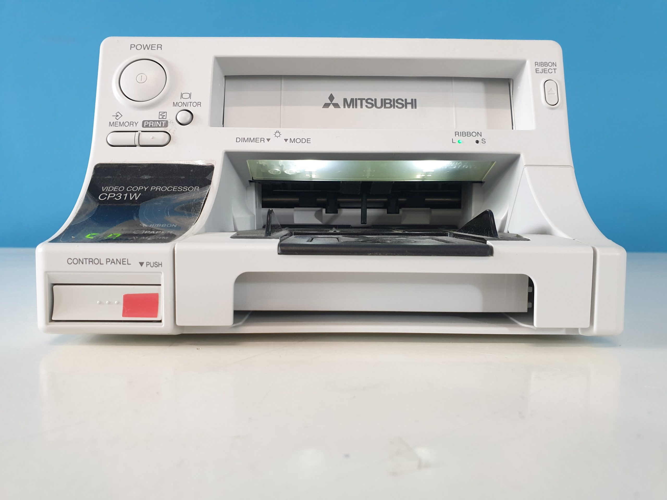 Mitsubishi CP31W // CP 31 W Farbdrucker Video Copy Processor — image 1 of 4