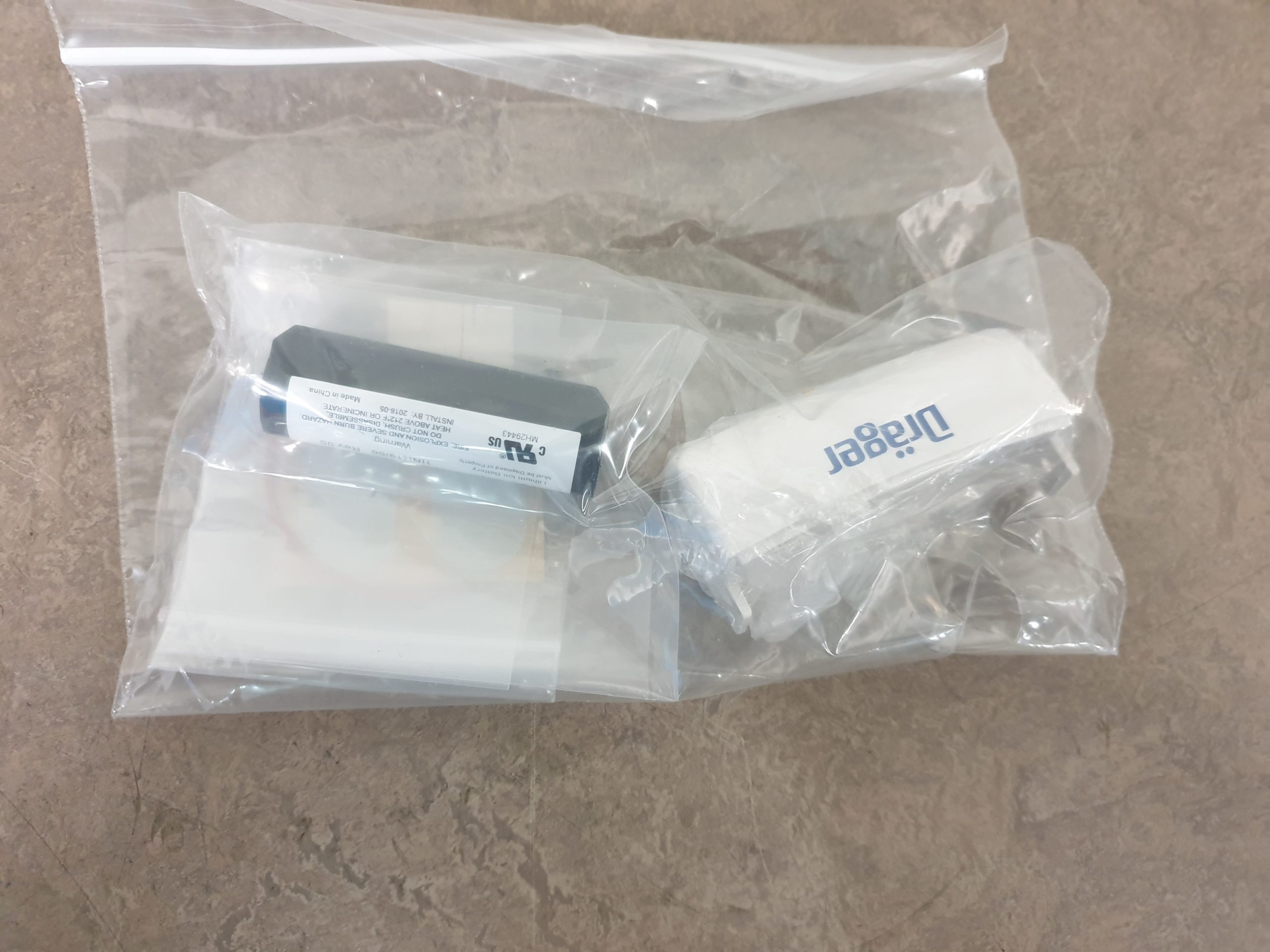Draeger MS20335 BATTERY 3.7V 2AH FOR TELEMETRY MONITOR INFINITY M300 DRAEGER thumbnail 3